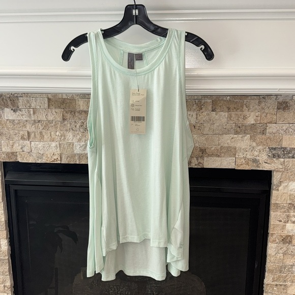 NWT Sweaty Betty Easy Peasy Pima Vest Top Tank Shirt Spring Green Large - Picture 2 of 4